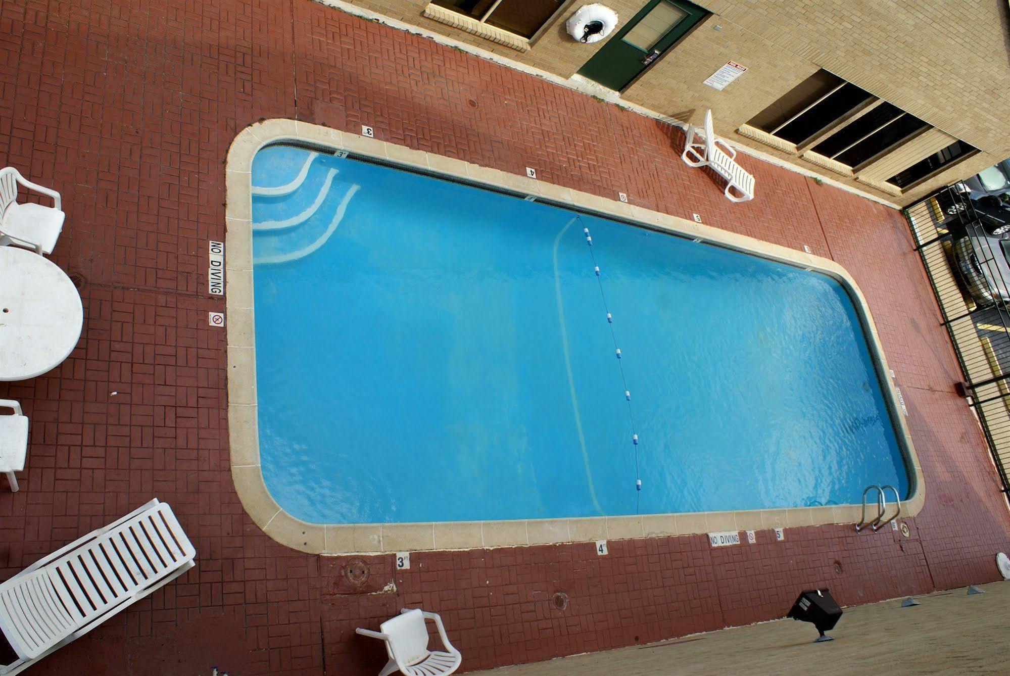 Hotel Howard Johnson By Wyndham Hobby Airport