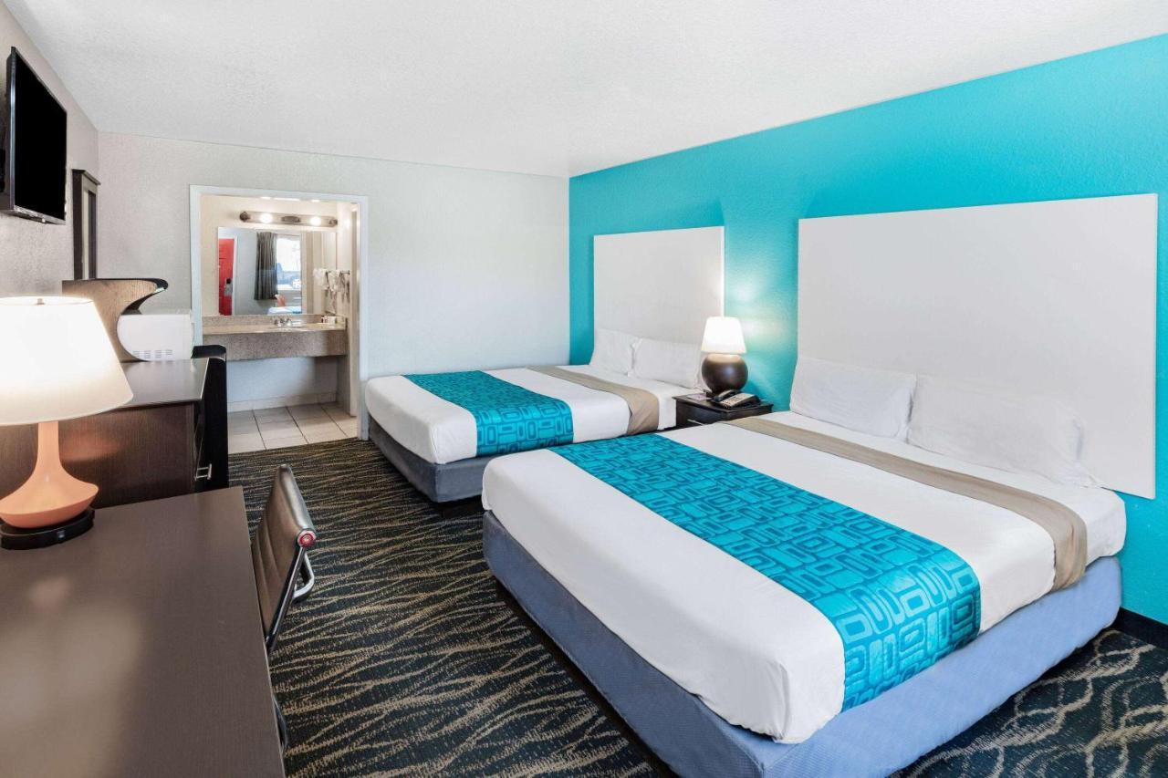 Howard Johnson By Wyndham Hobby Airport Hotel Houston