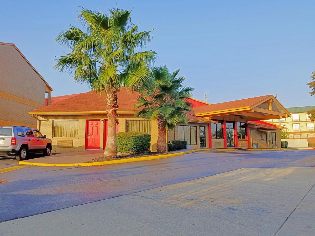 Hotel Howard Johnson By Wyndham Hobby Airport Houston
