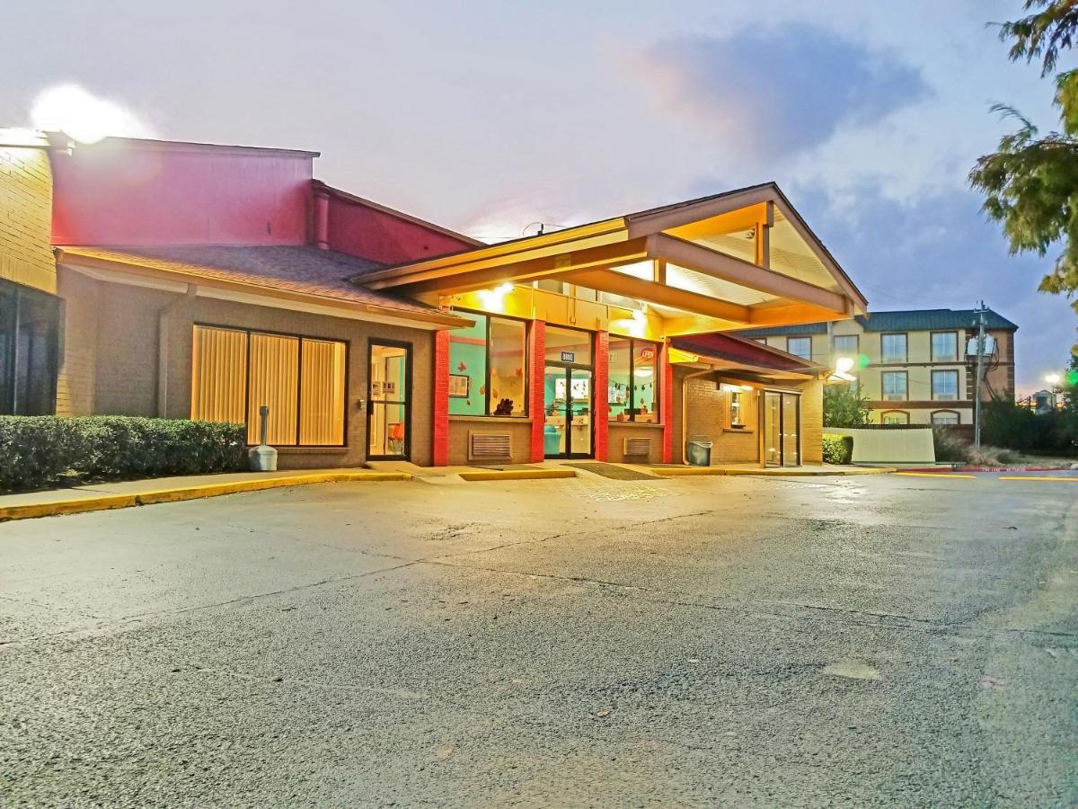 Hotel Howard Johnson By Wyndham Hobby Airport