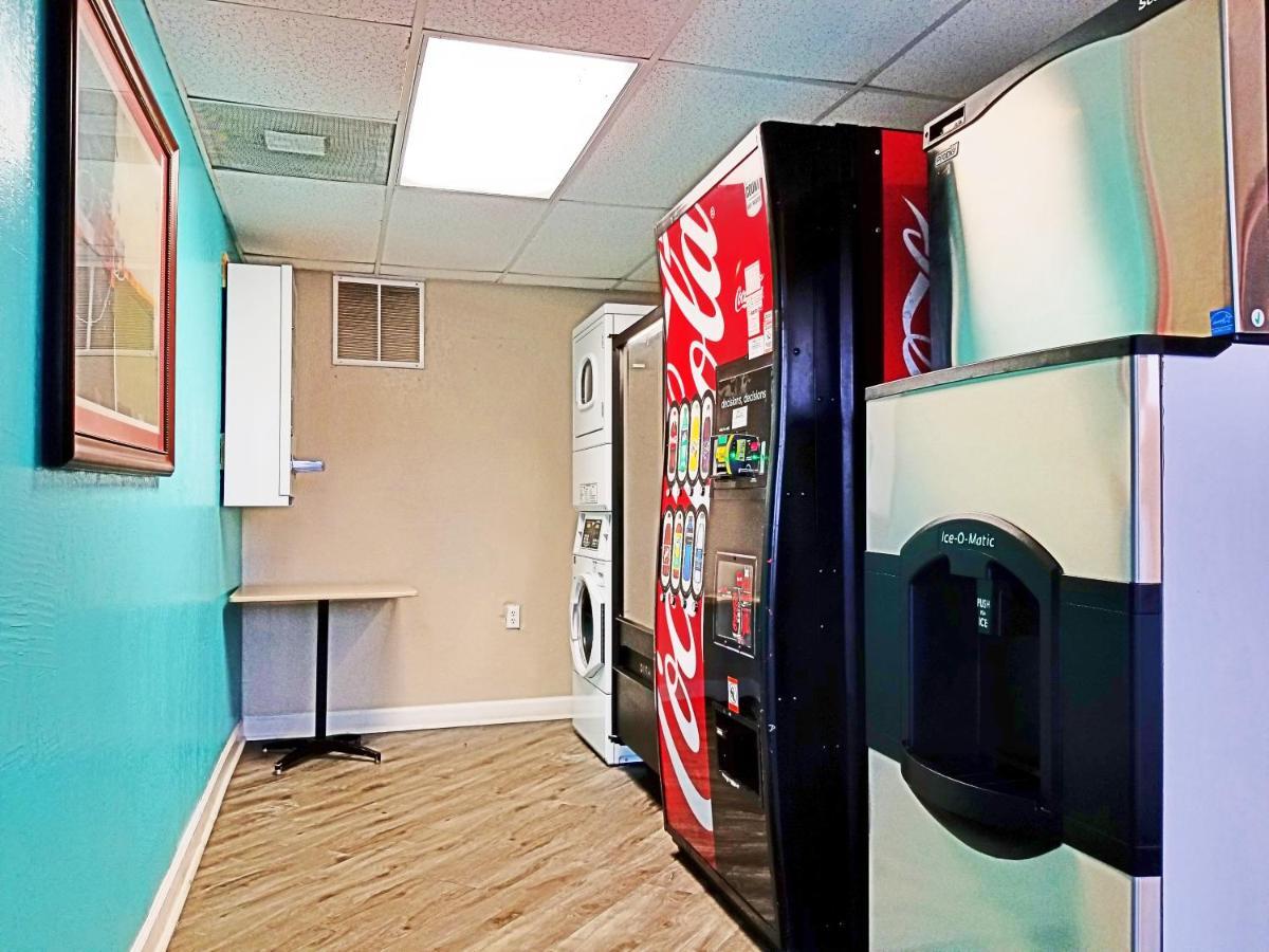 Howard Johnson By Wyndham Hobby Airport Hotel Houston