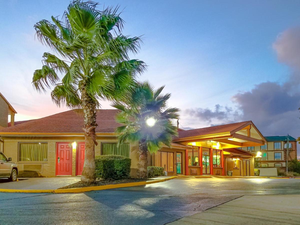 Hotel Howard Johnson By Wyndham Hobby Airport Houston